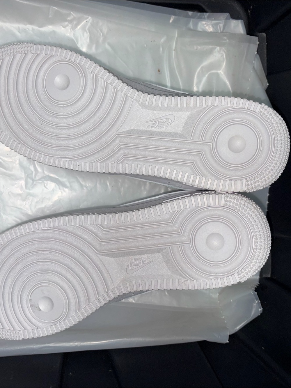 Air Force 1 - Picture 3 of 7